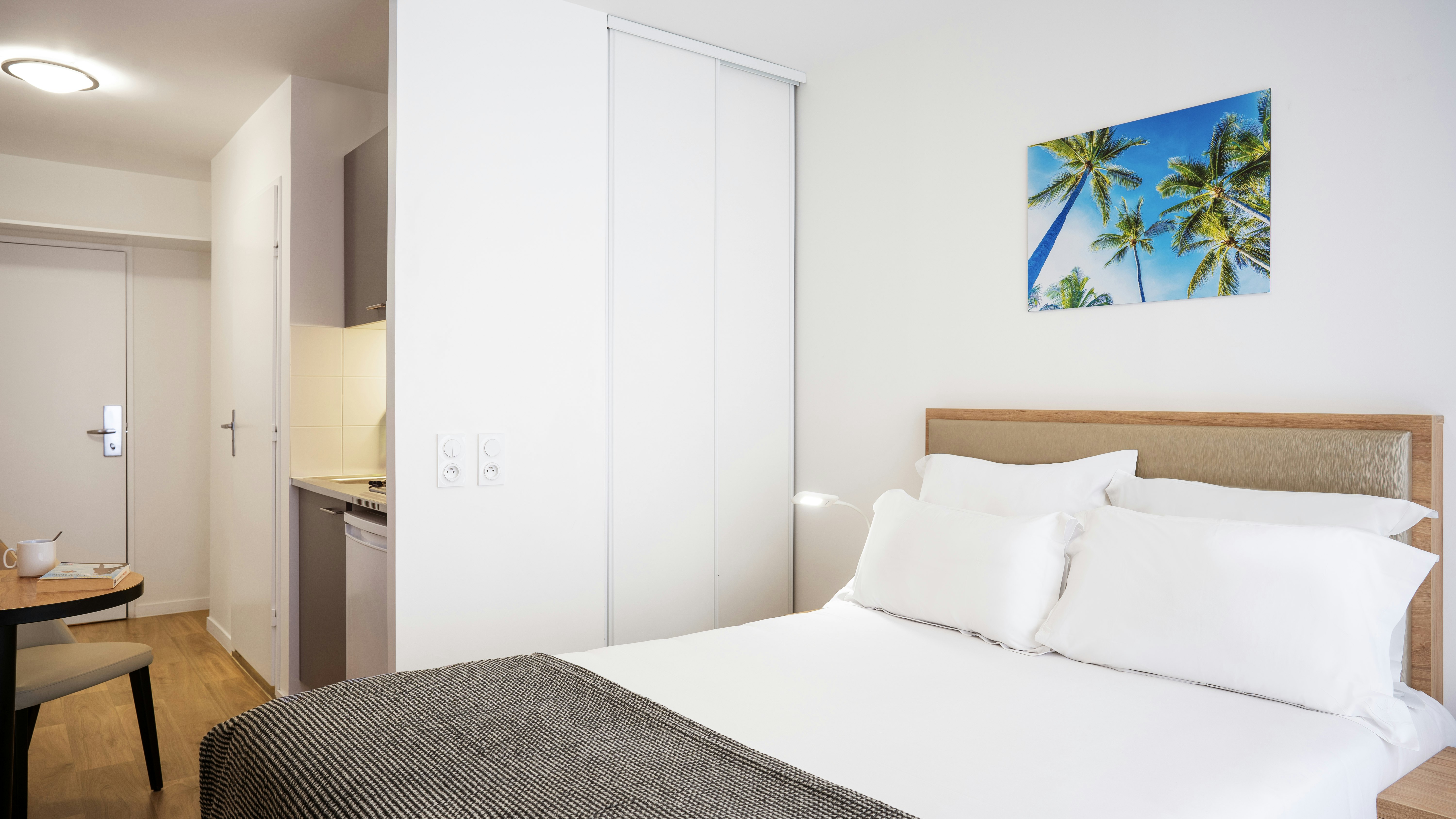 Sejours and Affaires Paris Bagnolet 3/16