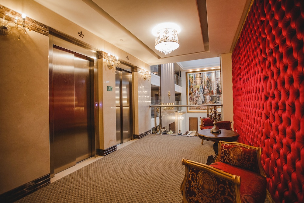 Golden Lis Hotel Boutique 43/76