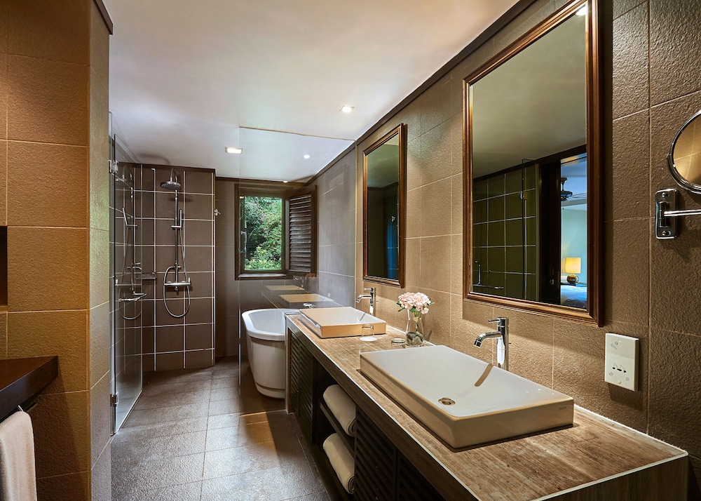 The Taaras Beach and Spa Resort 47/50