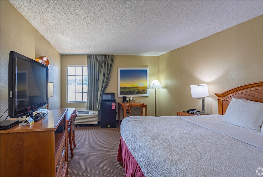 Days Inn by Wyndham Pauls Valley 6/21