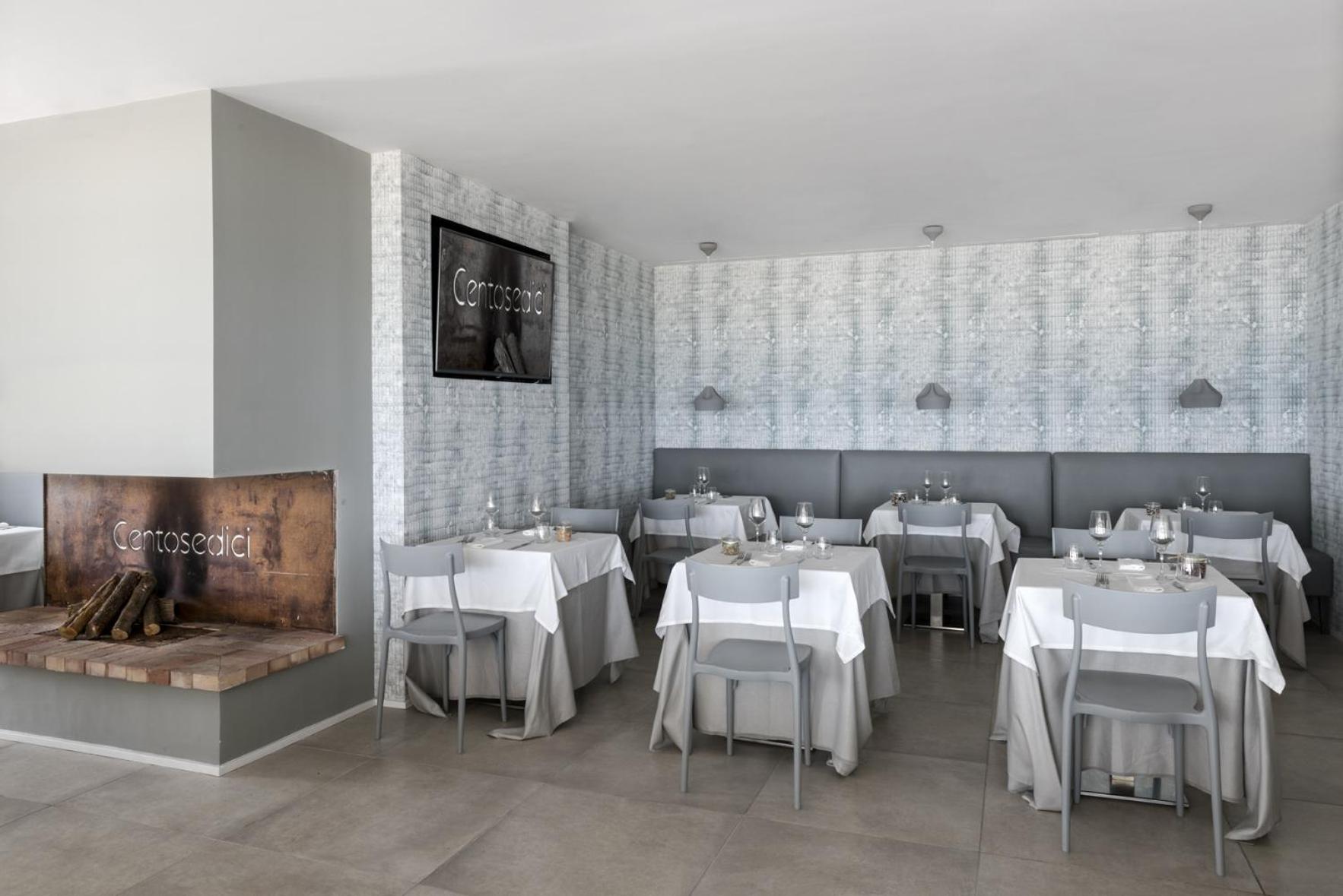 Hotel Centosedici 40/50