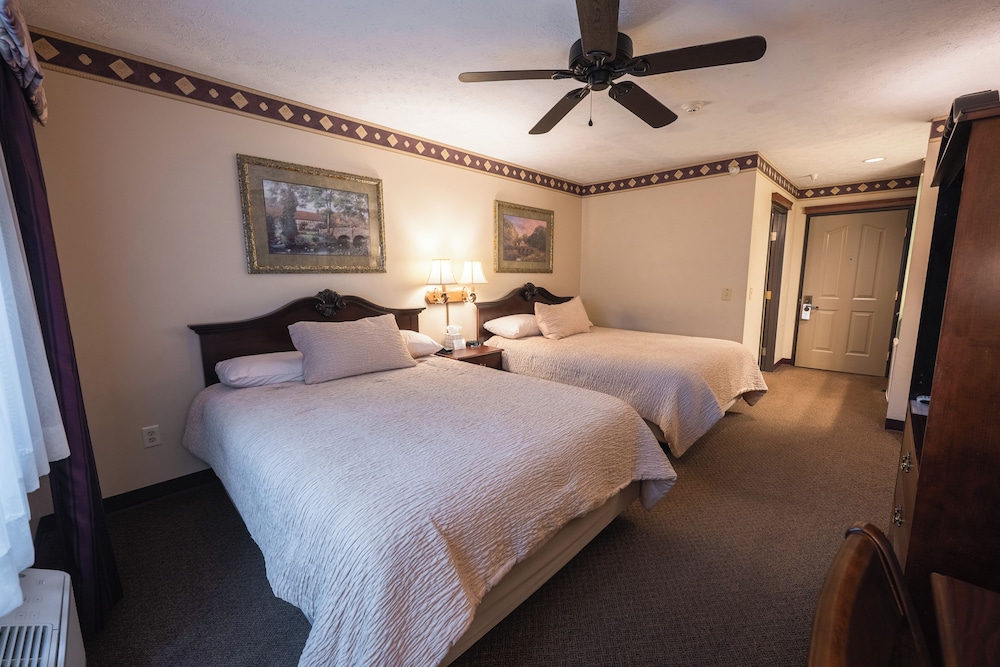 Hearthstone Inn & Suites 22/65