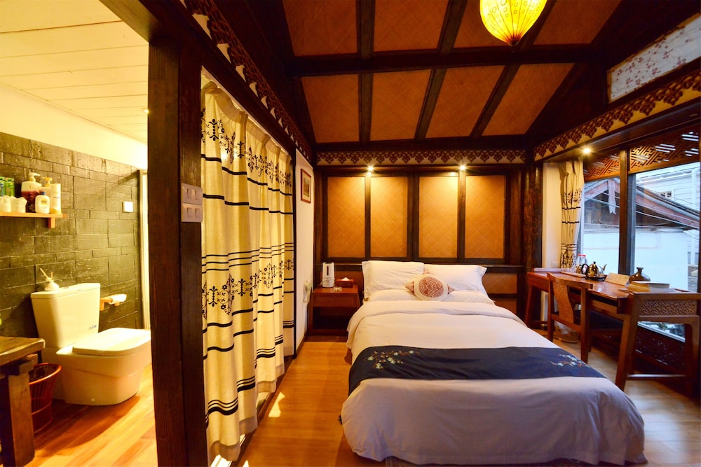 Lijiang Shuhe Youyiju Private Club 23/50