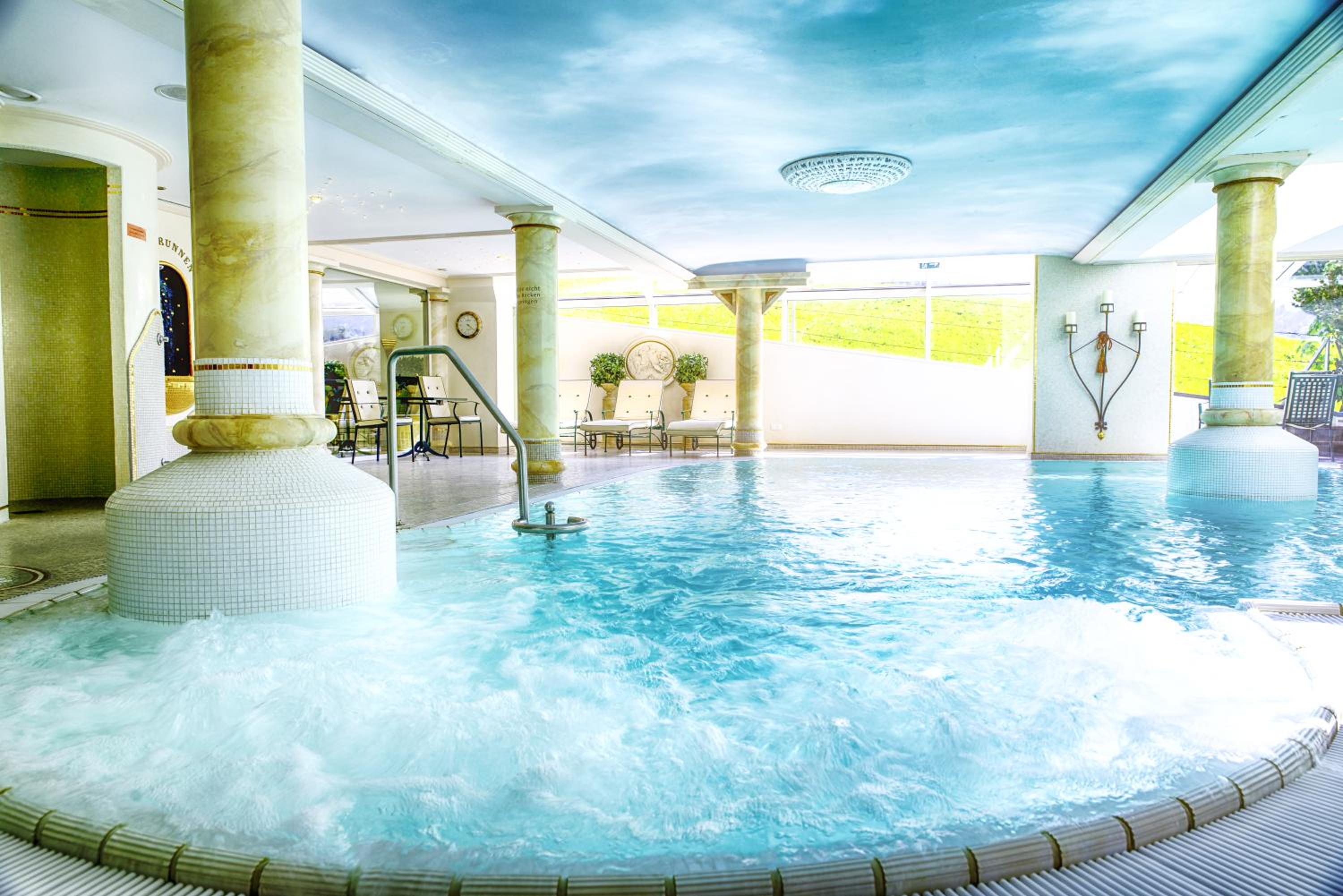 Ski and activity hotel Almhof Rupp 11/24