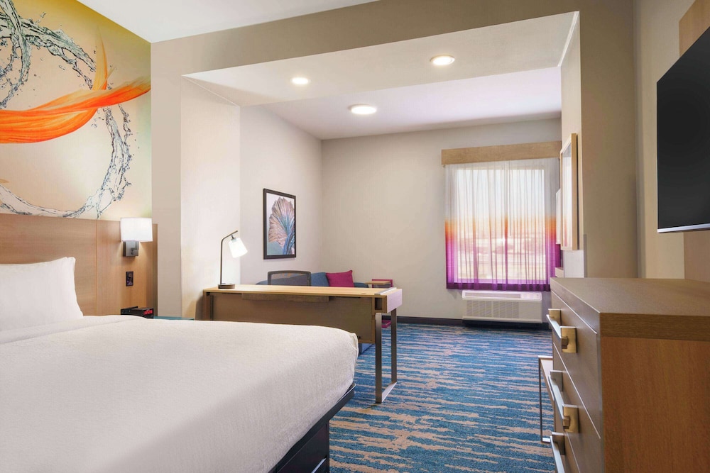 La Quinta Inn Suites By Wyndham San Antonio Seaworld Lafb 13/39