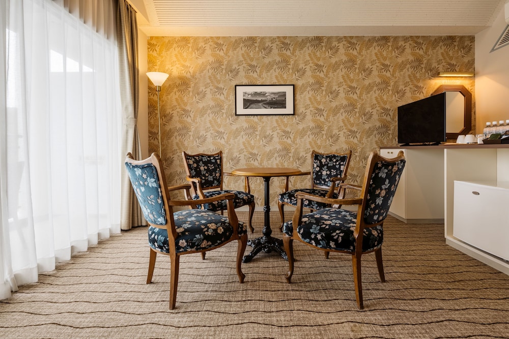 Infinito Hotel and Spa Nanki Shirahama (ex Green Hill Shirahama Hotel) 37/45