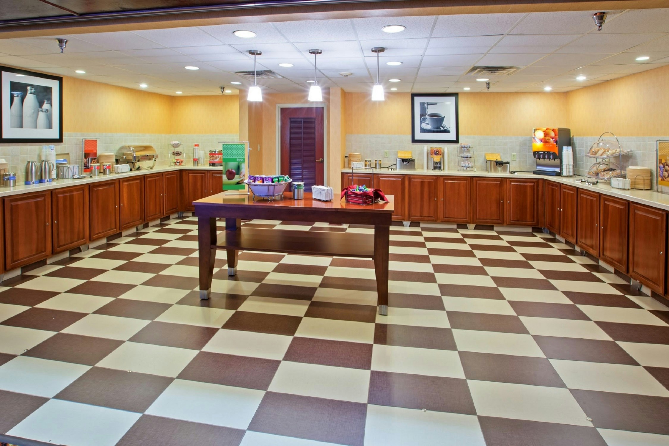 Hampton Inn Suites Cleveland Southeast/Streetsboro 10/63