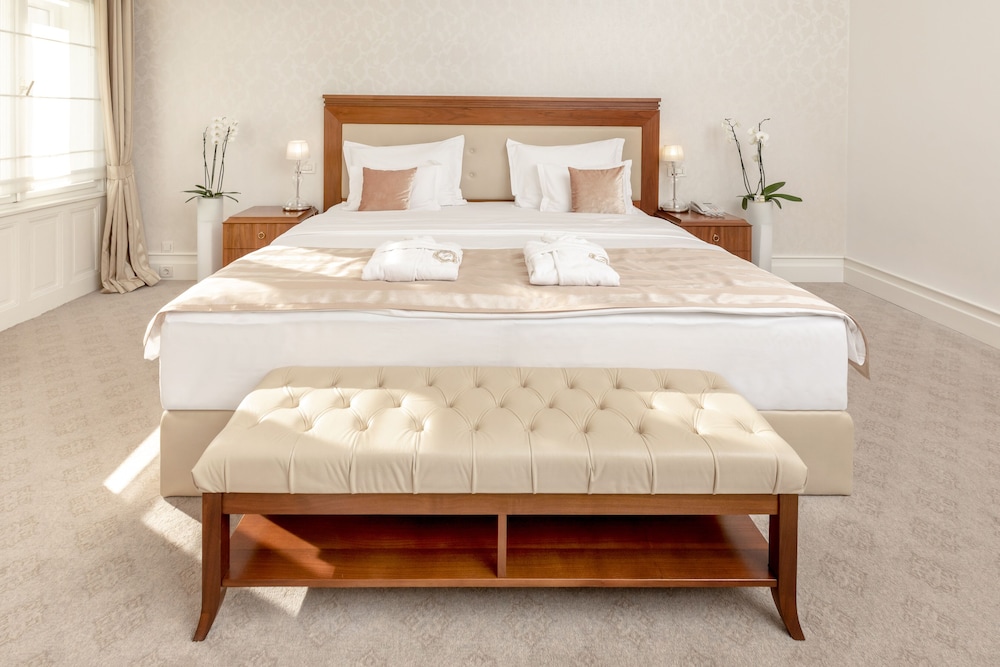 Le Premier Boutique Hotel 22/66