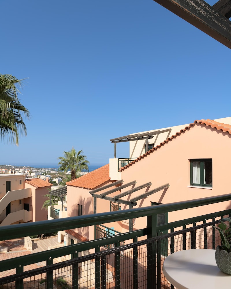 Asterias Village Resort 85/89