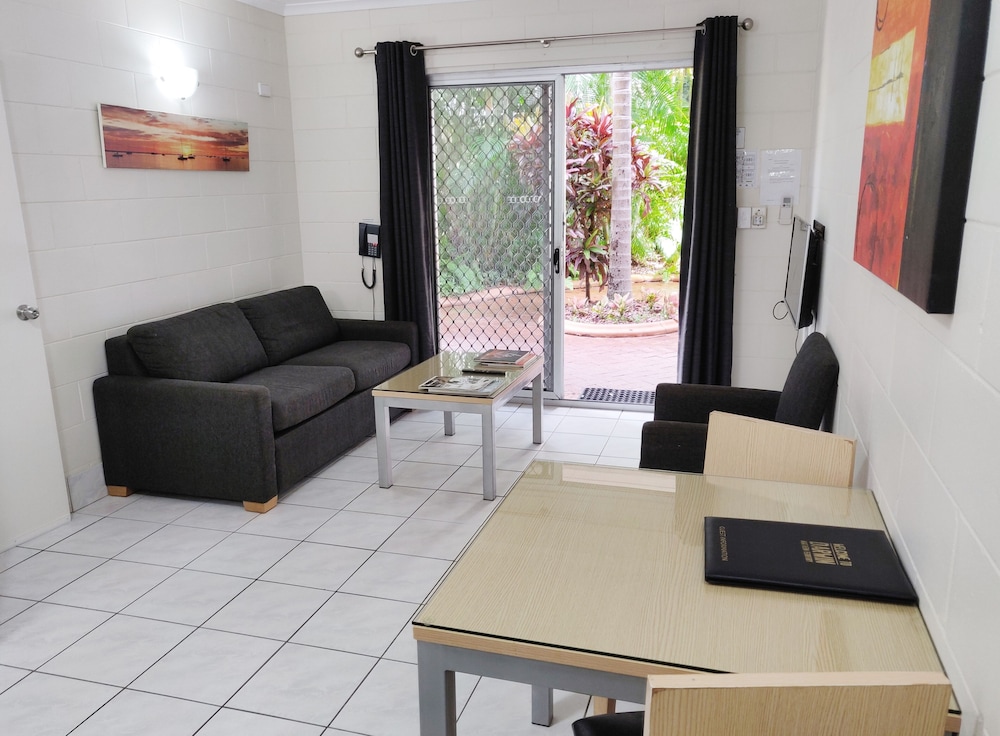 Coconut Grove Holiday Apartments 33/43