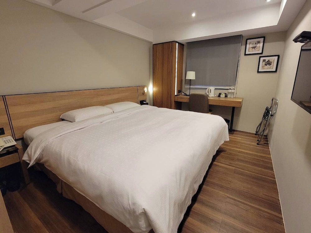 ROOM, DOUBLE BED, ACCESSIBLE