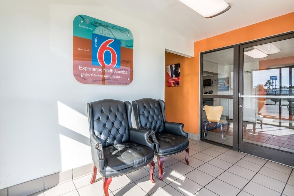 Motel6 Lumberton, NC 8/41