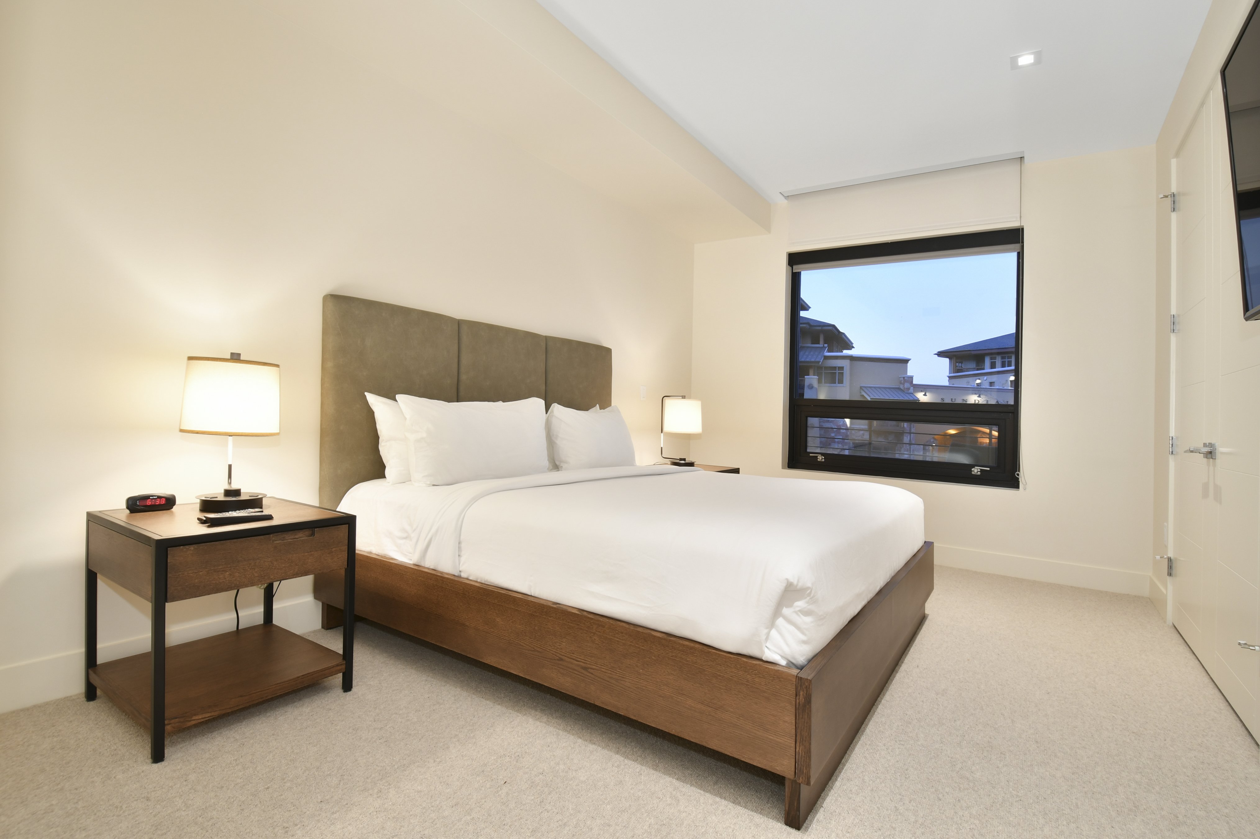 2 BEDROOMS, RESIDENCE
