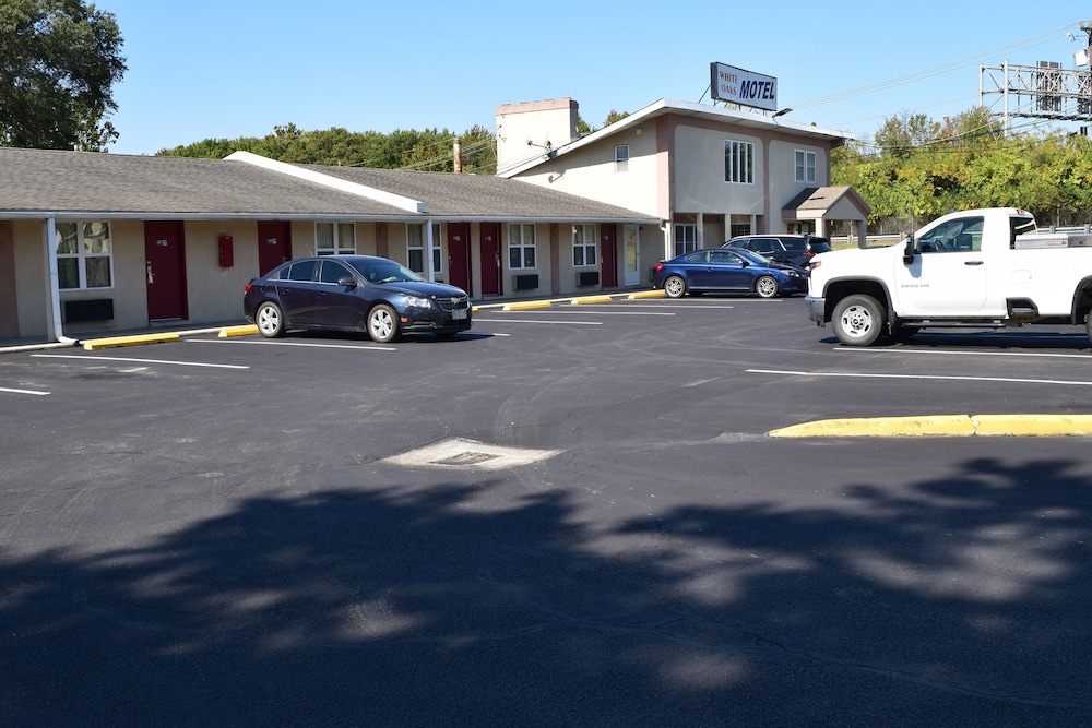 White Oaks Motel Pennsville Carneys Point 29/41