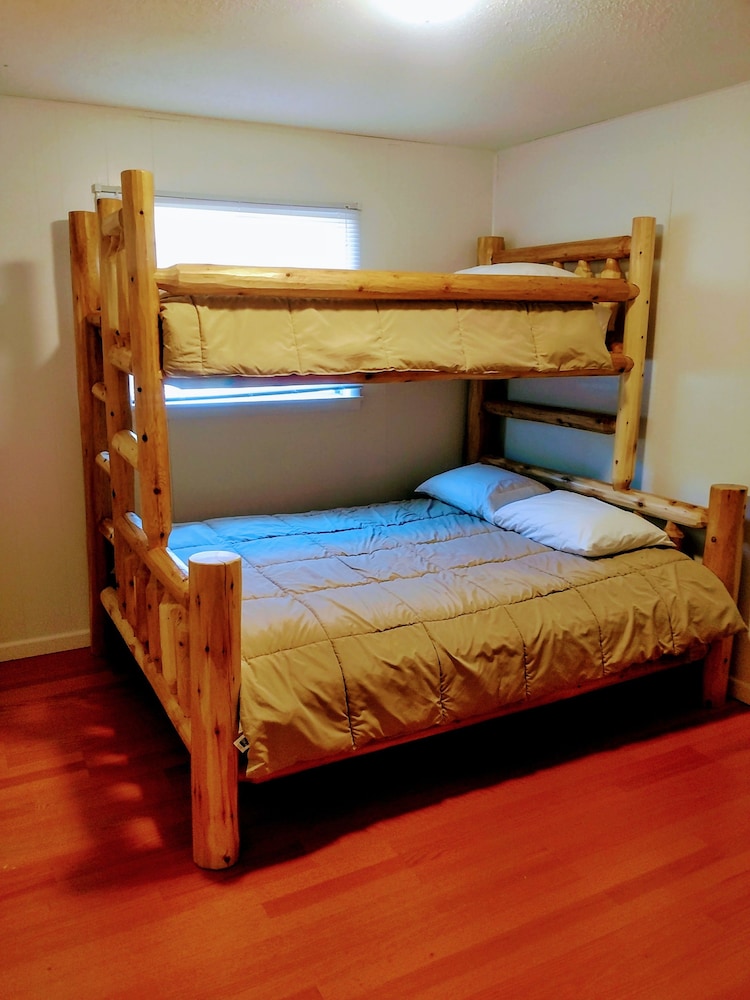 Ozark Village Resort 9/67