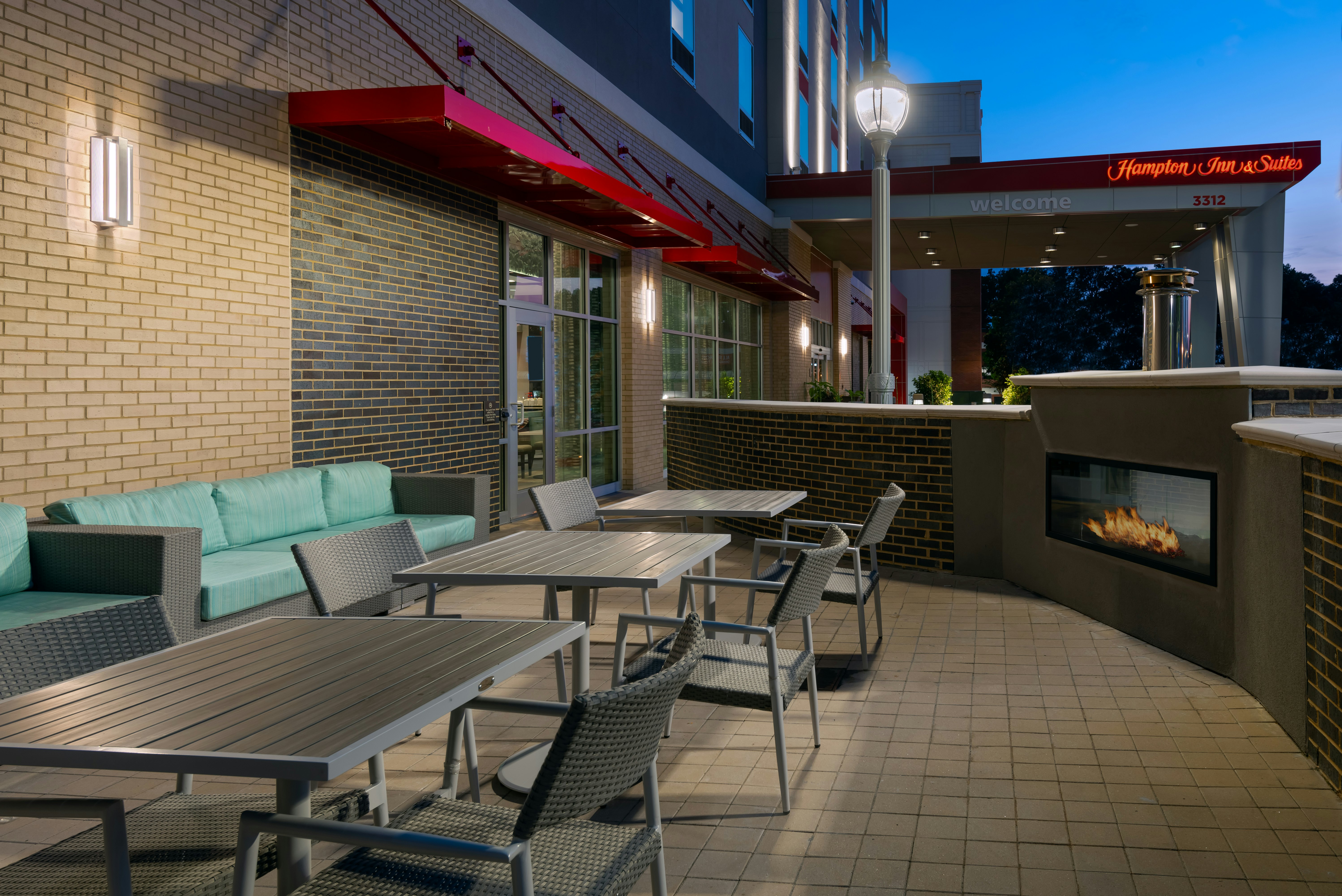 Hampton Inn & Suites Atlanta Buckhead Place Ga 24/44