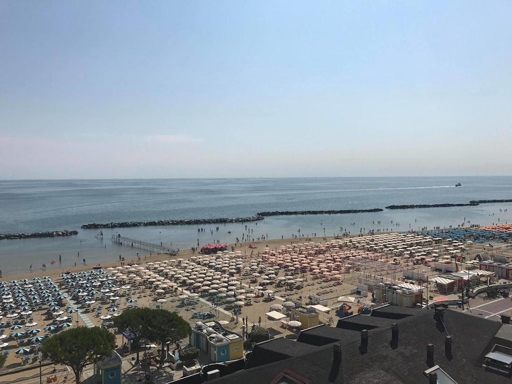 Hotel Tropical 19/21