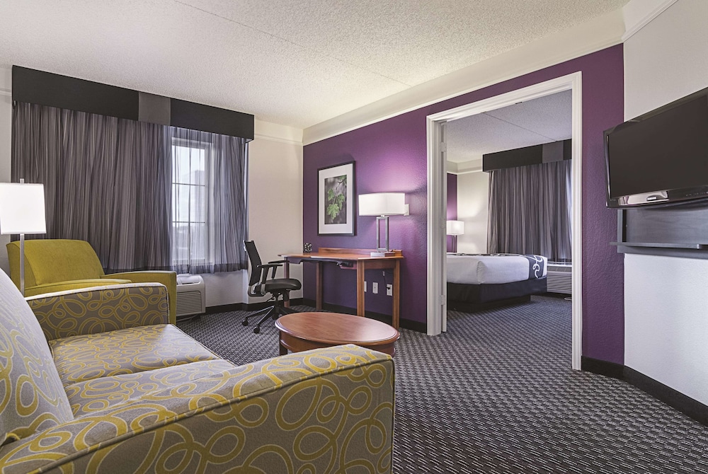 La Quinta Inn And Suites By Wyndham Phoenix Mesa West 35/56