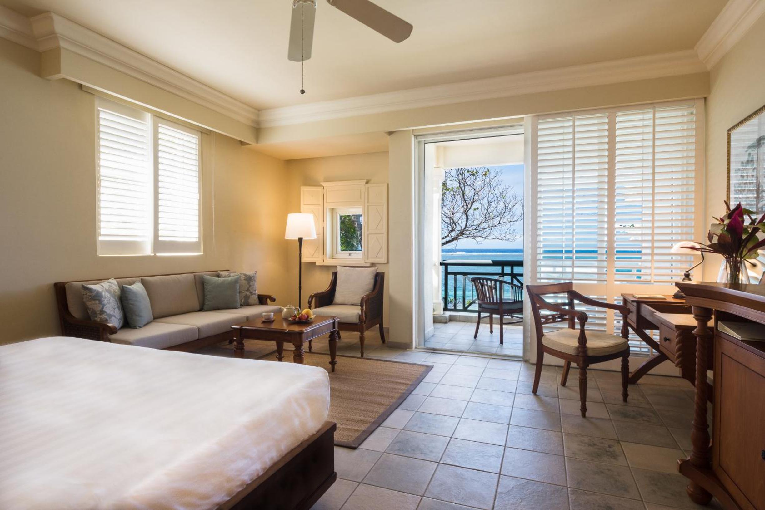 COLONIAL, OCEAN FRONT