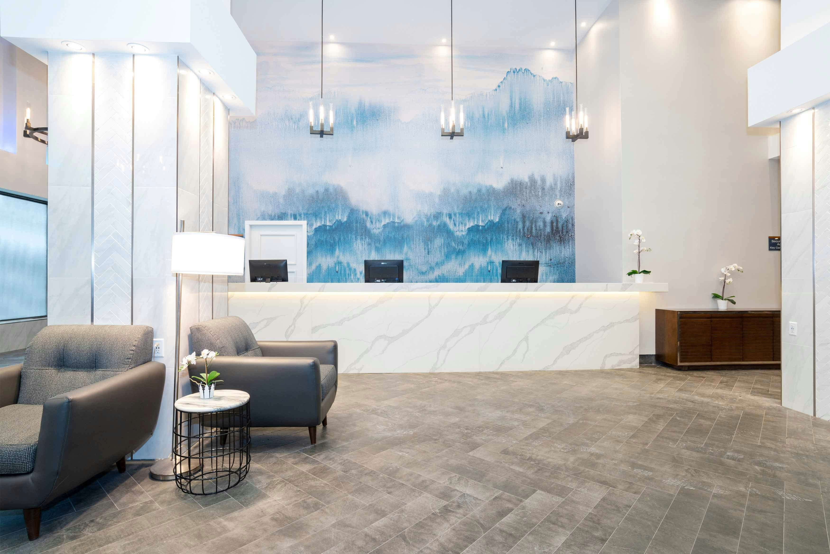 Sandman Signature Calgary Downtown Hotel 4/36
