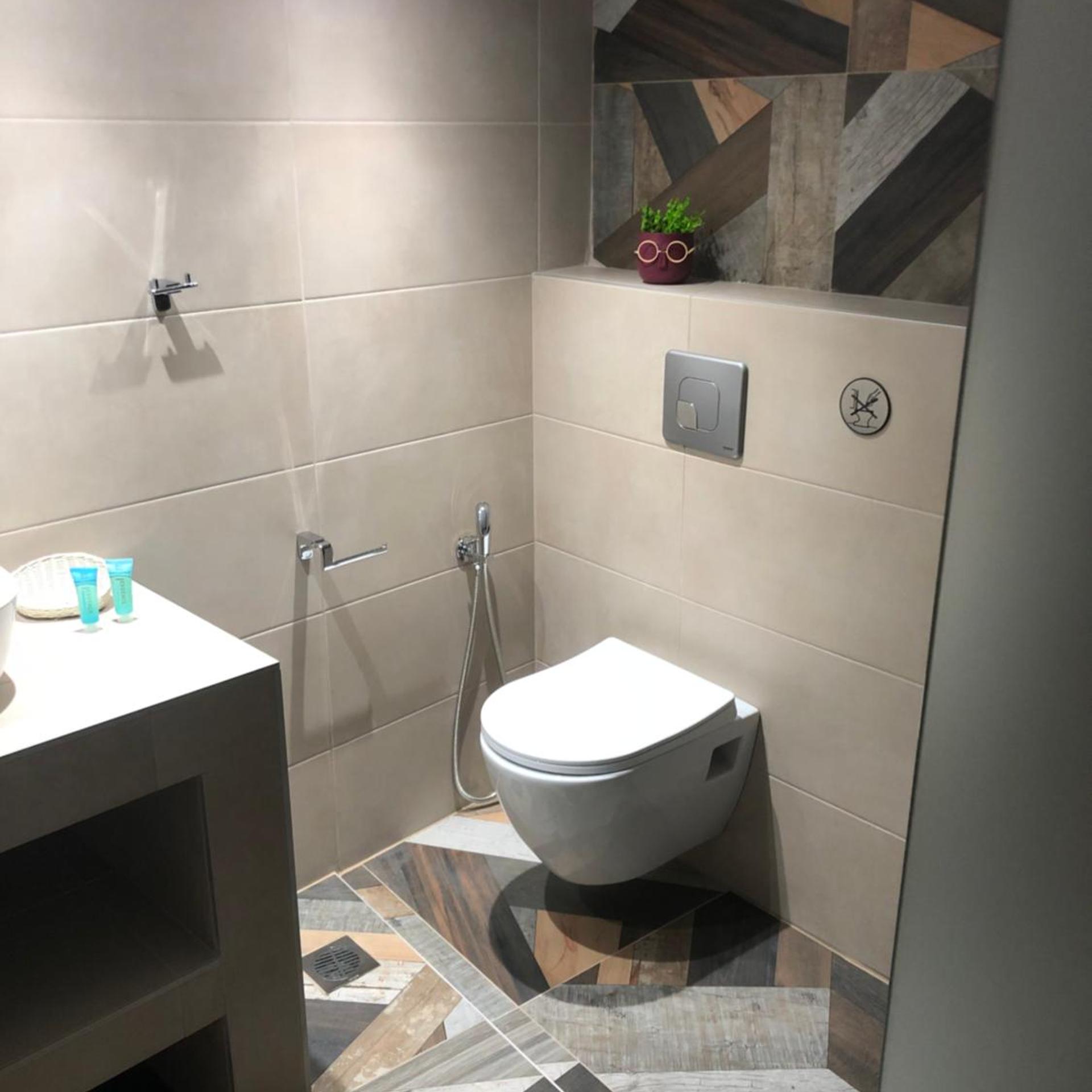 Athanasia Rooms 34/39