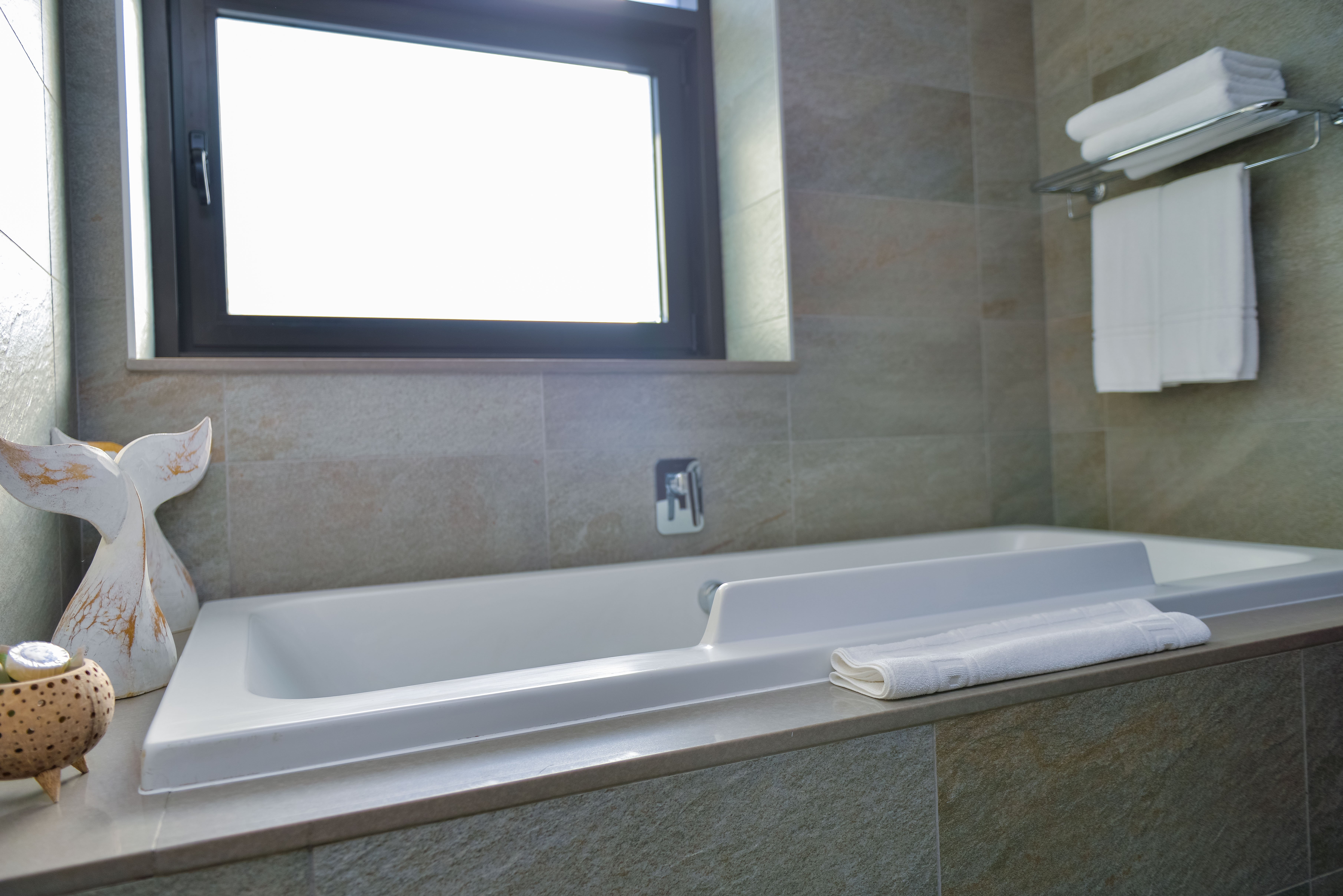 Crowne Plaza Dar Es Salaam 74/74