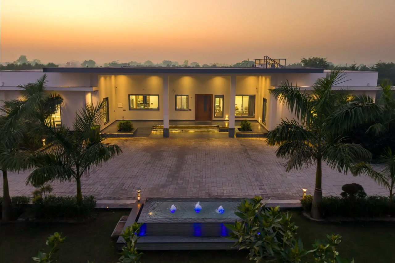 ELIVAAS Levante Farms 5 BHK Villa With Private Pool, Bar, Garden and Gazebo