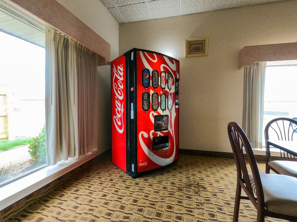 Americas Best Value Inn Salina 15/28