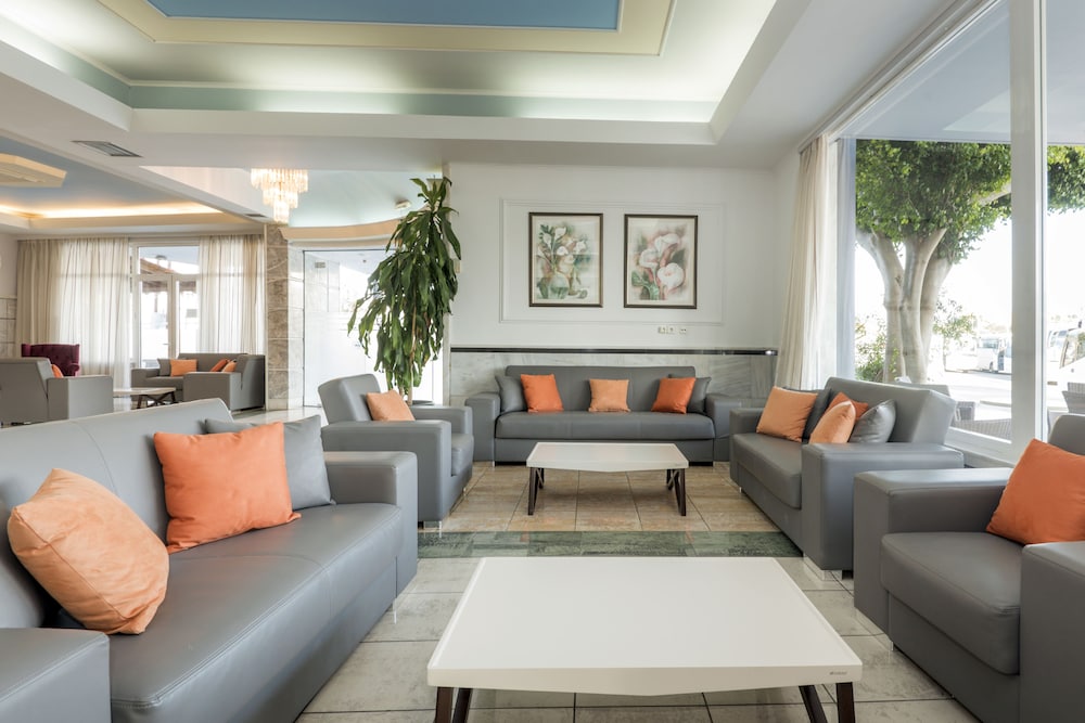 Kosta Palace City Hotel 136/157