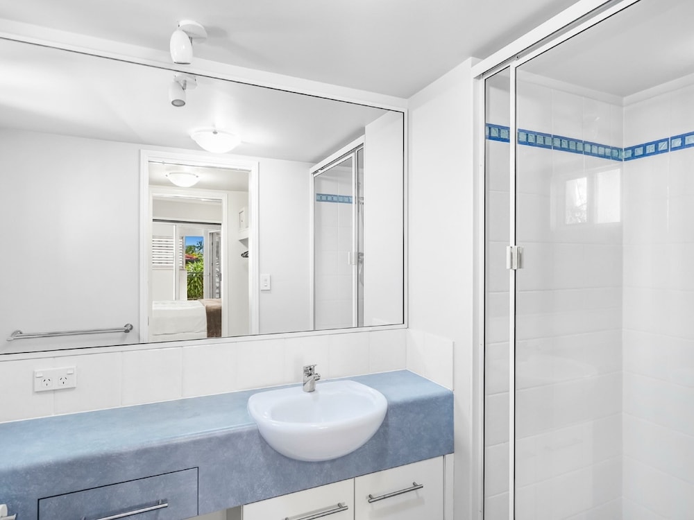 NORTH COVE WATERFRONT SUITES 23/58