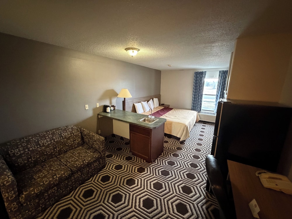 Days Inn by Wyndham Kentland 18/49