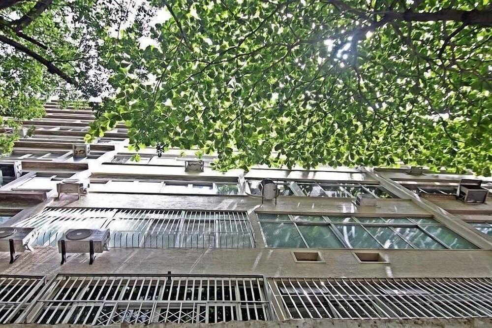 Rio Spot Apartments U033 8/18