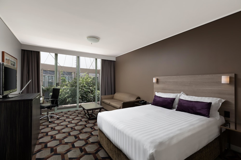 Rydges Canberra 17/59