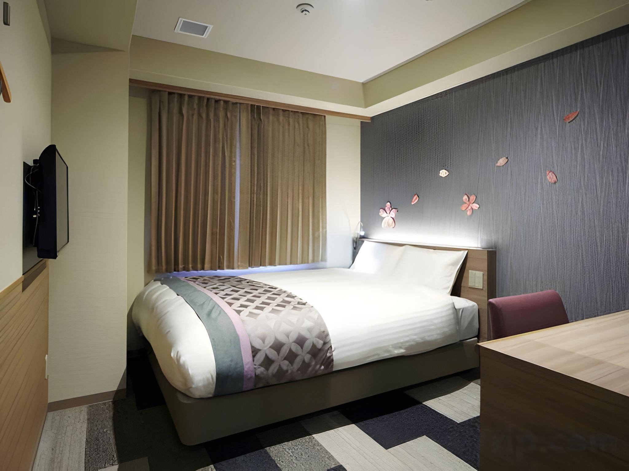 Room, Single, Double Bed