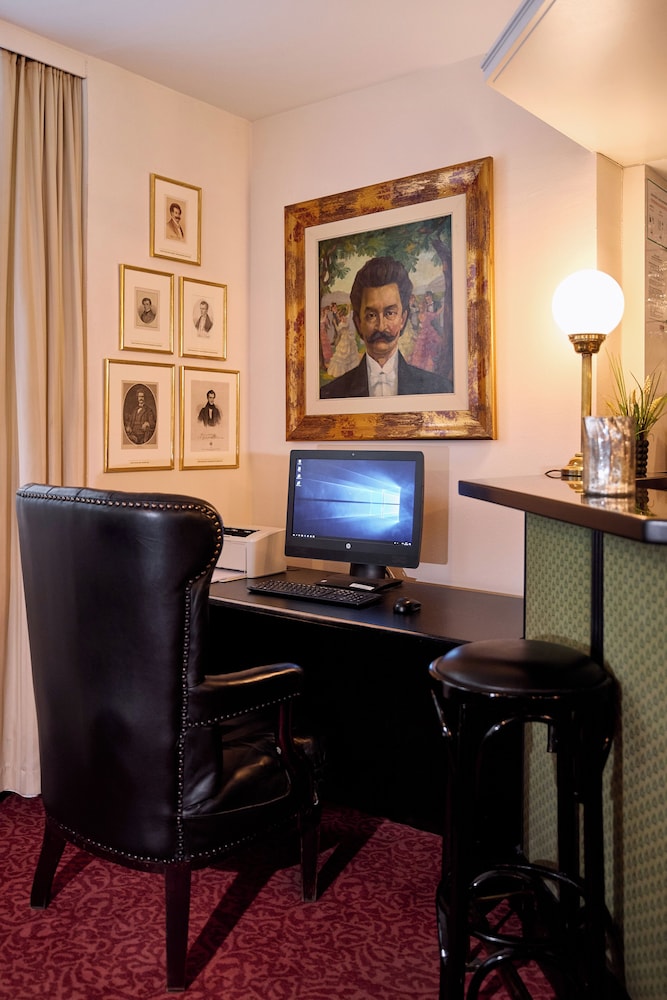 Johann Strauss Hotel 46/52
