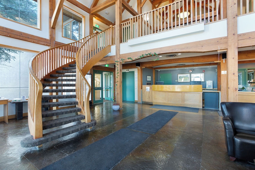 Lakeview Inn & Suites 31/60