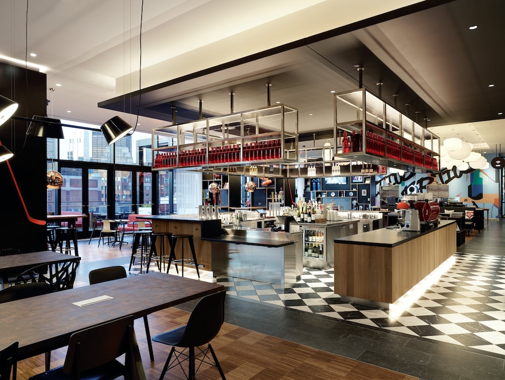 citizenM Boston North Station 39/57