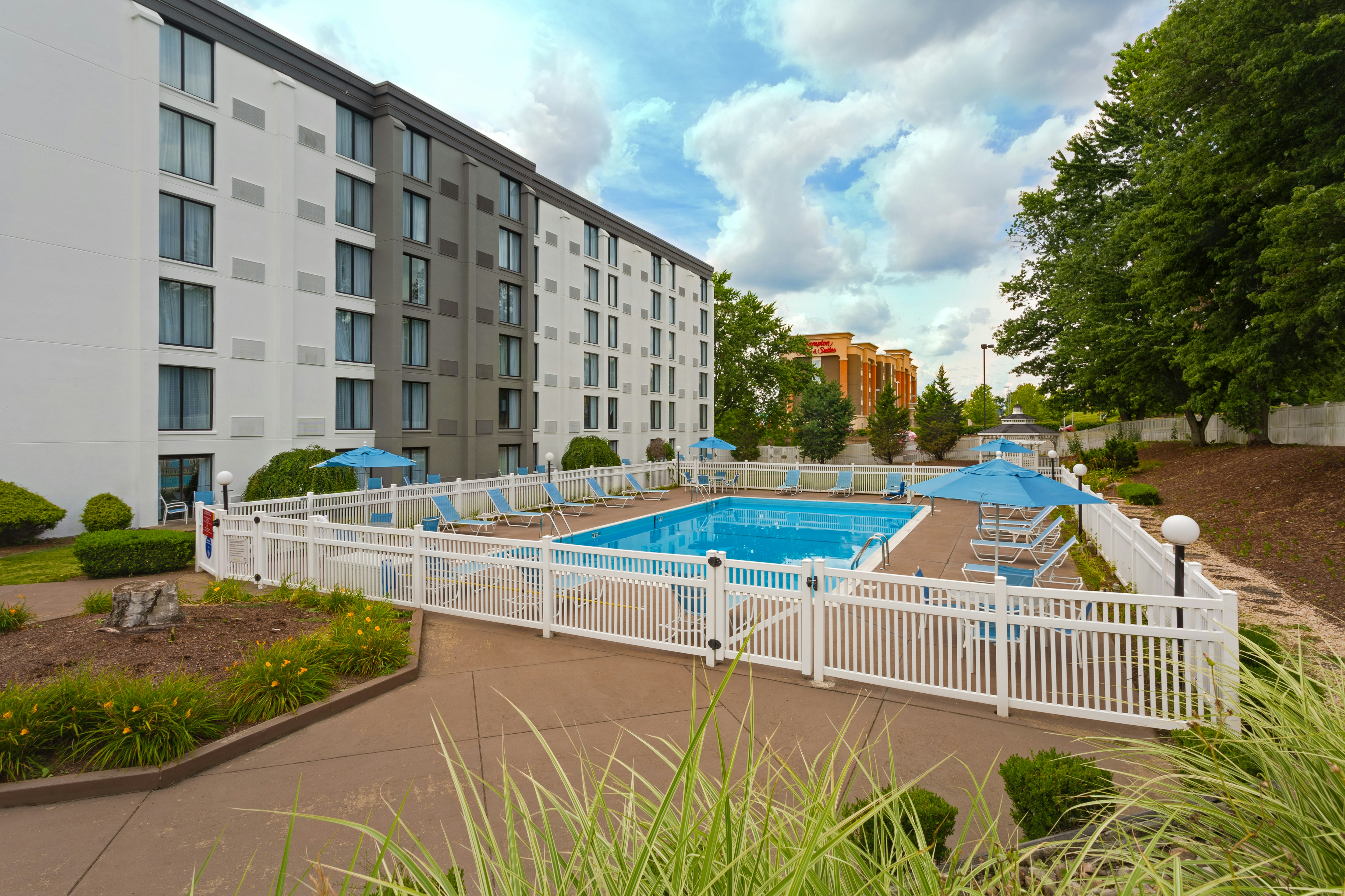 DoubleTree by Hilton Washington Meadow Lands Casino Area 7/49