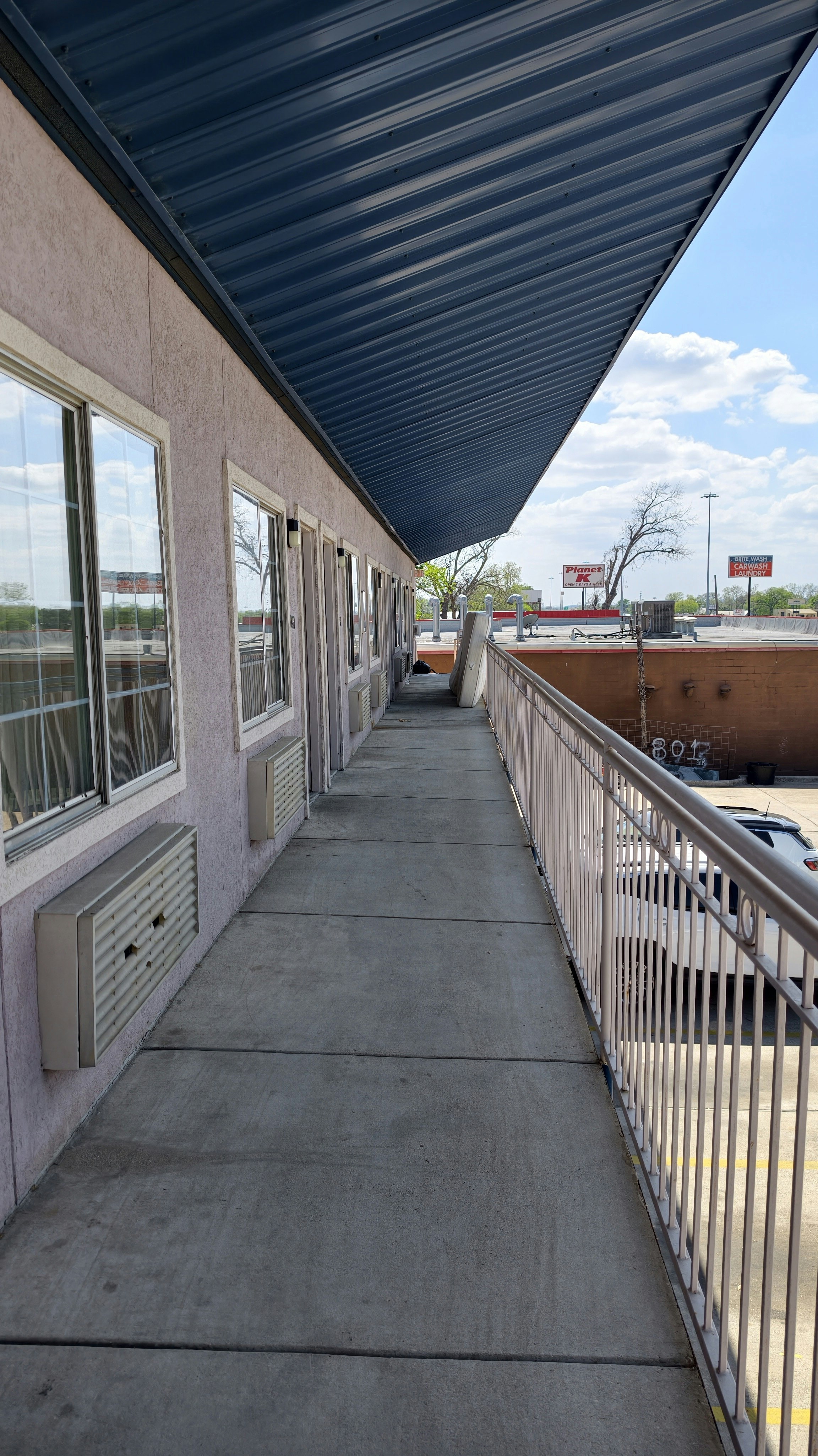 Executive Inn & Suites San Marcos, TX 34/38