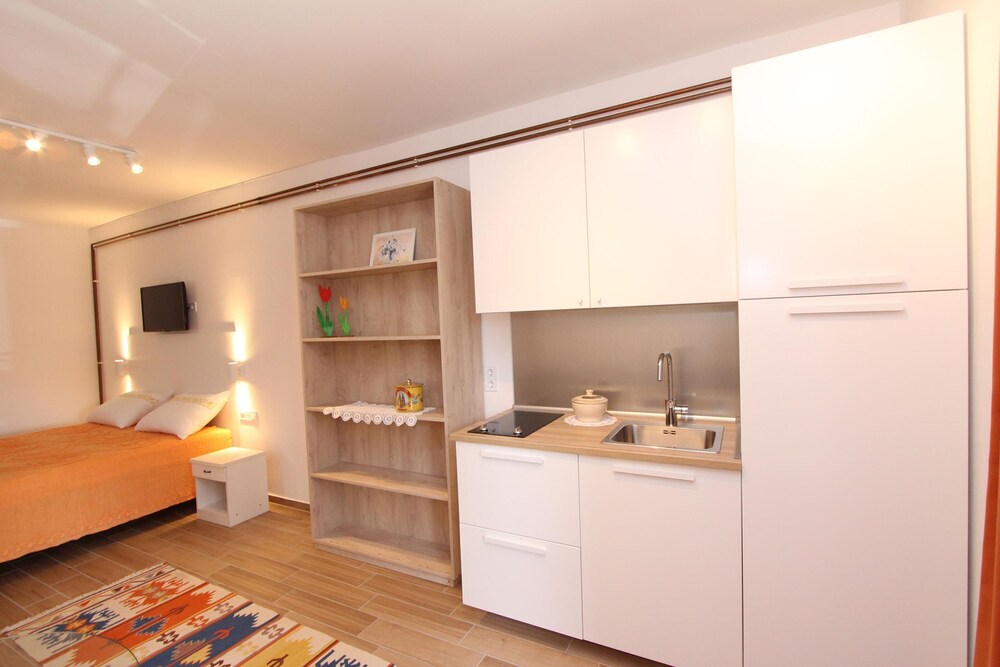 COCALETTO APARTMENTS 6/71