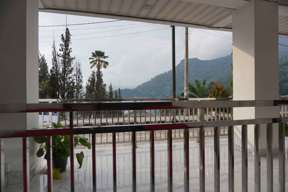 Grand Tamaro Hotel Parapat 21/49