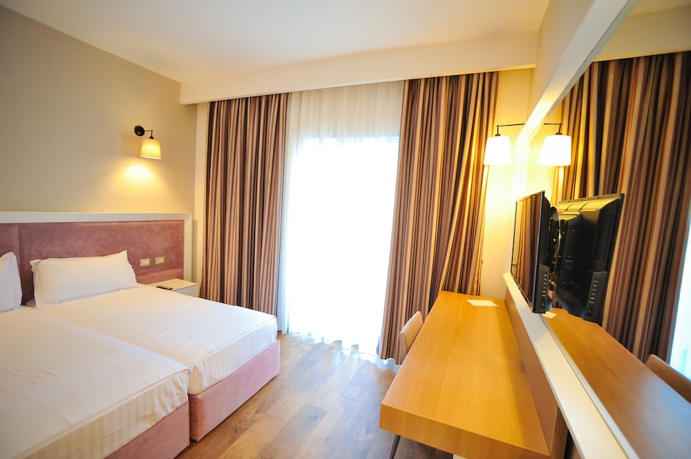 Sandy Beach Resort 19/74