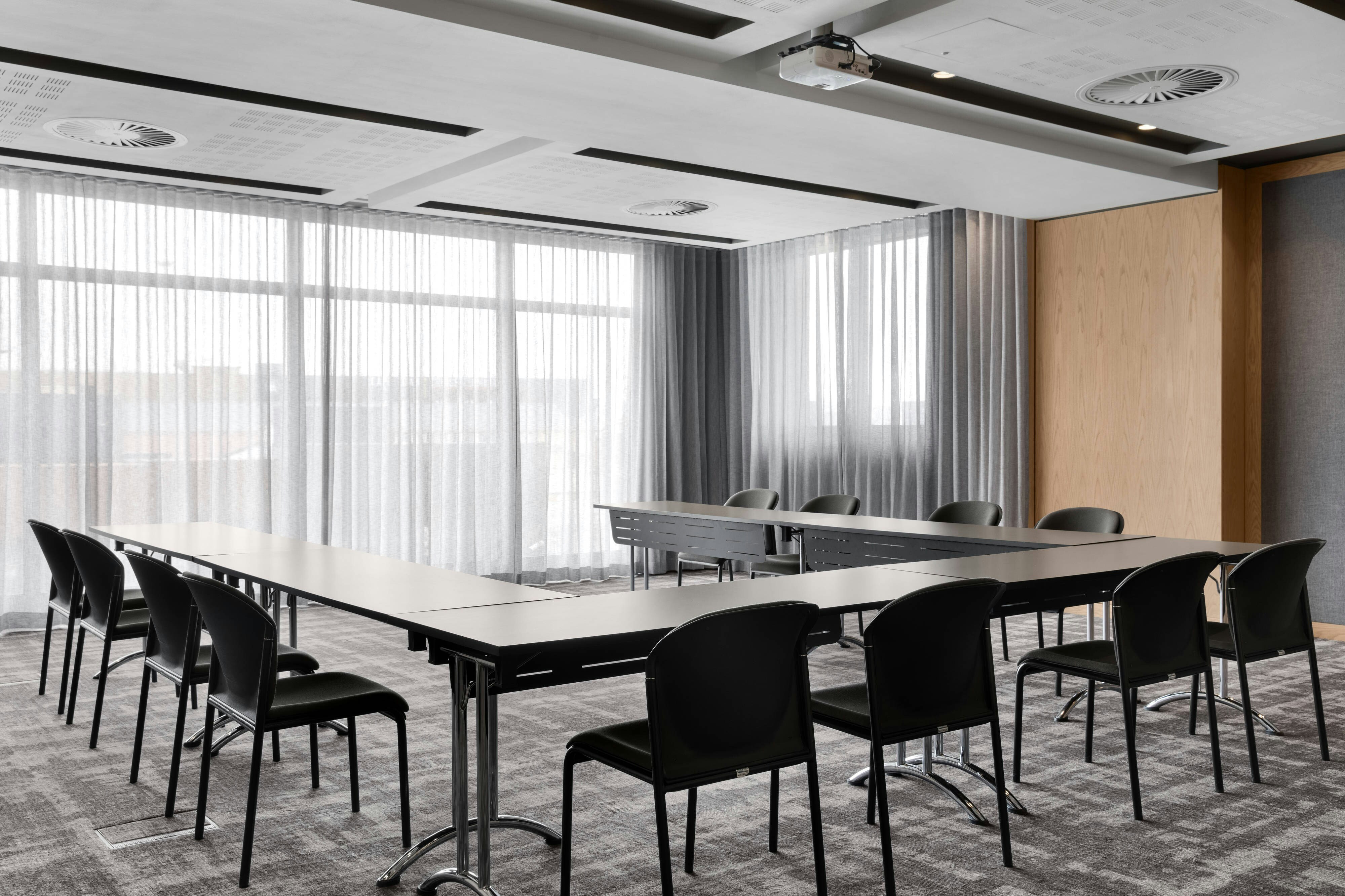AC Hotel by Marriott Cape Town Waterfront 48/55