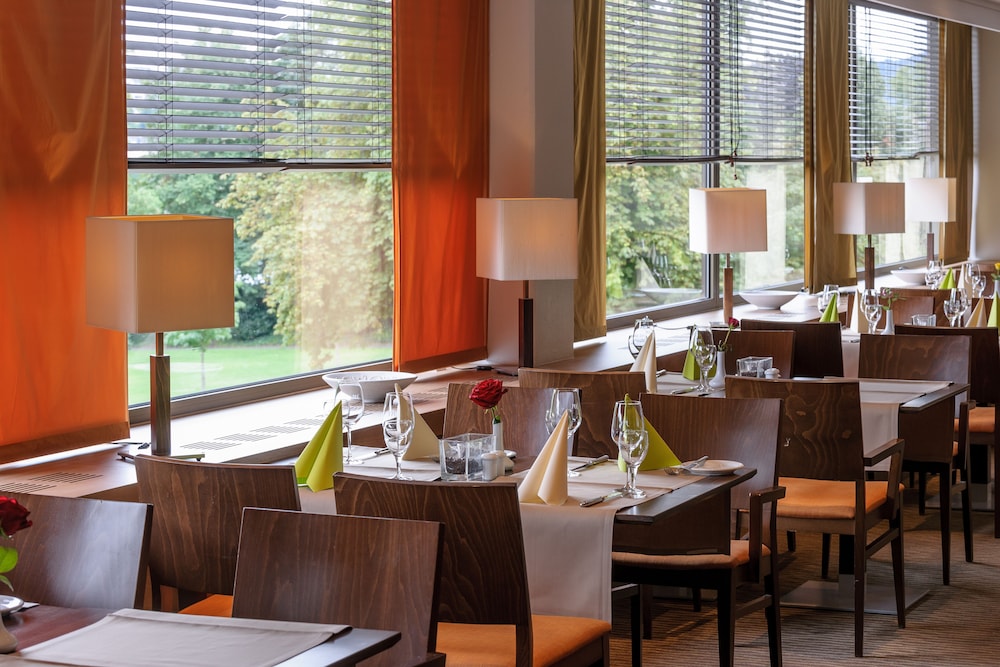 MERCURE HOTEL KOBLENZ 51/74