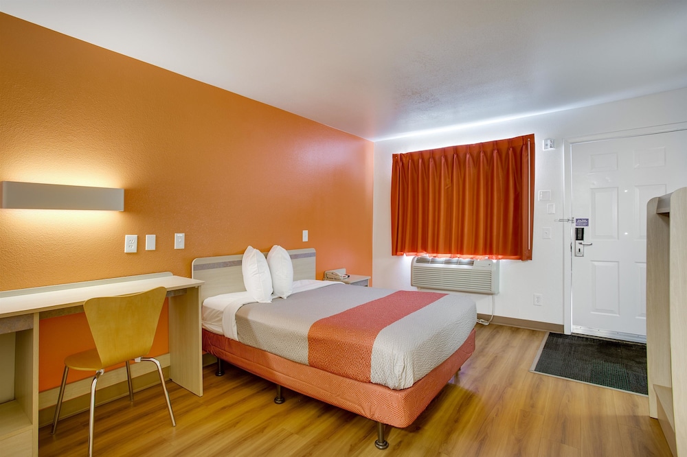 Motel6 Albuquerque Nm Carlisle 26/54