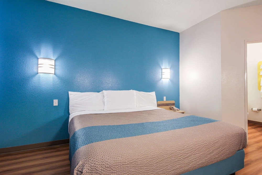 Motel6 New Braunfels, TX 27/44