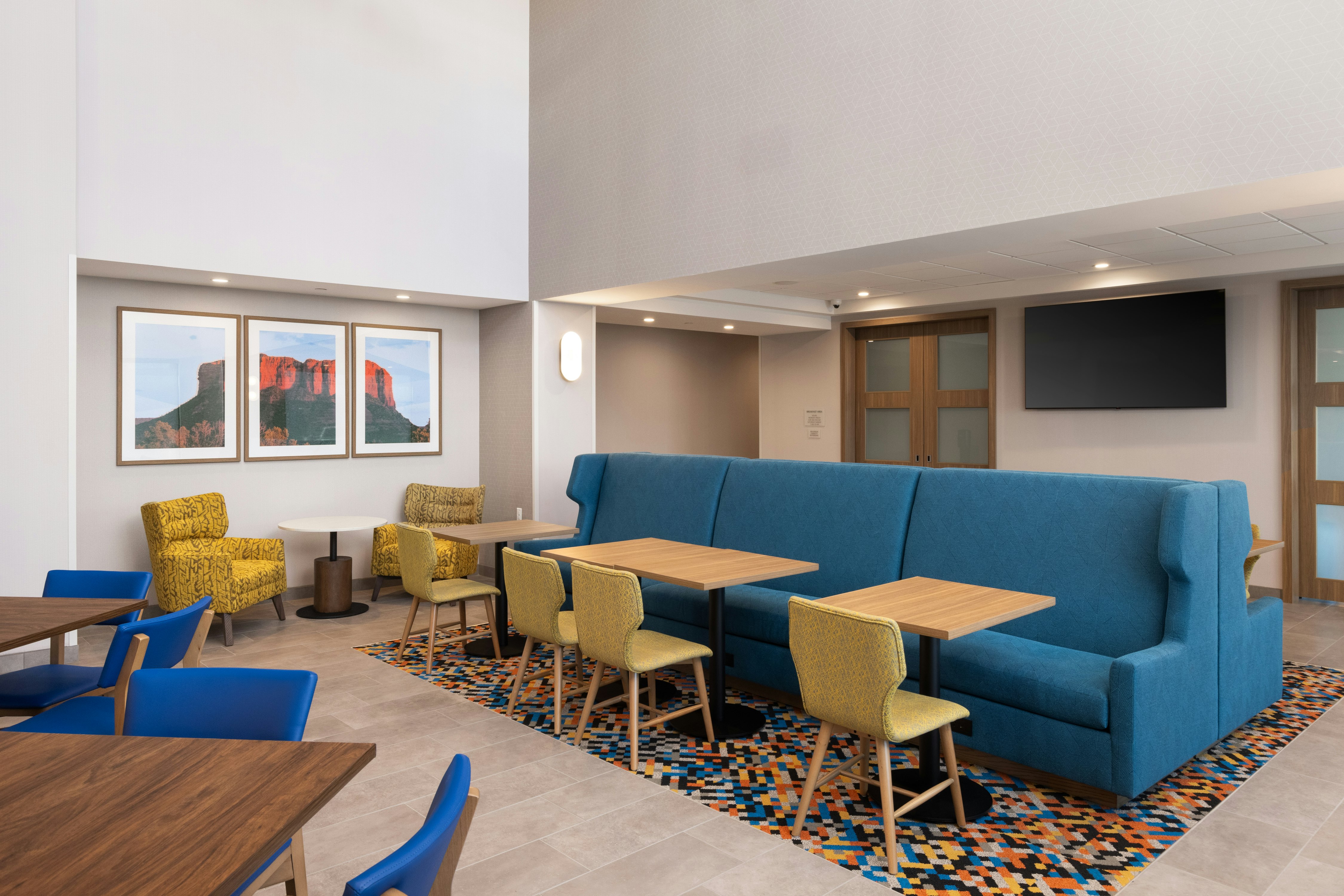 Hampton Inn and Suites by Hilton Cottonwood 15/19