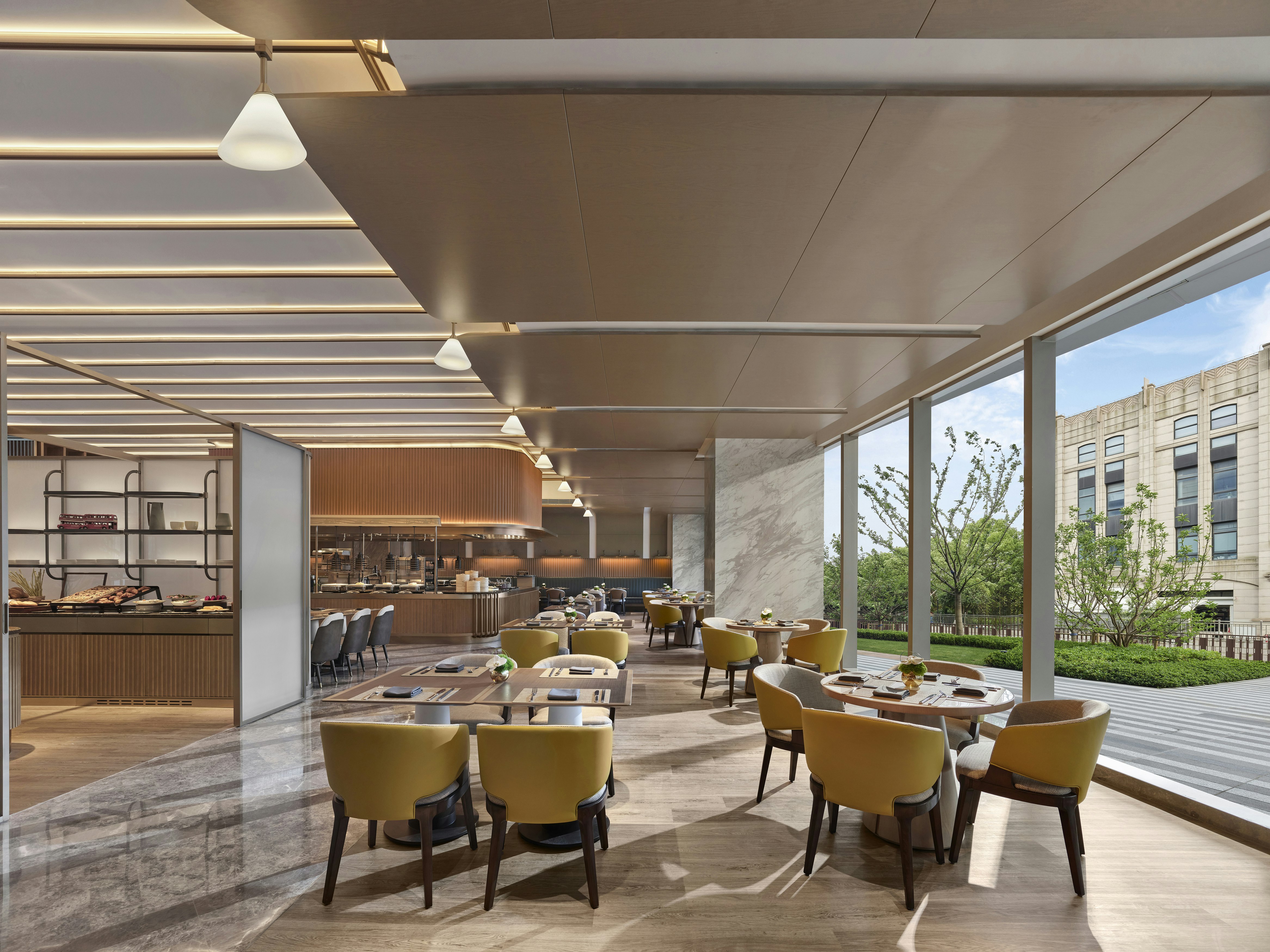 Hilton Shanghai Greater Hongqiao 18/30