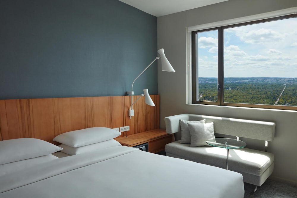Hyatt Regency Paris Etoile Ex Concorde Lafayette 24/72