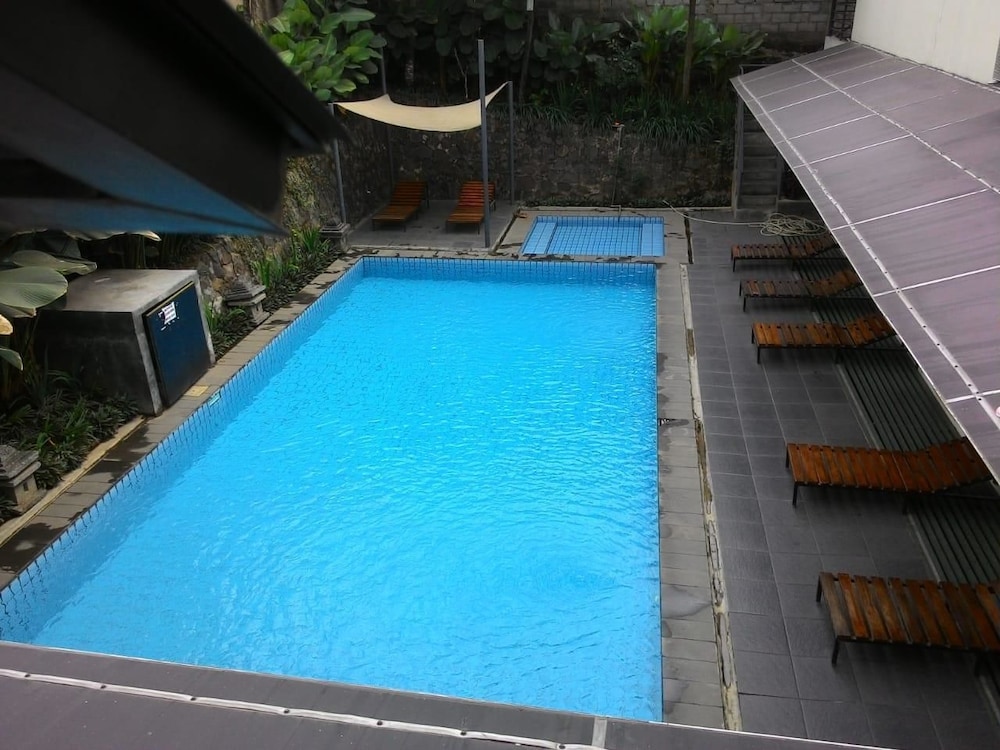 Hotel Augusta Lembang 9/20